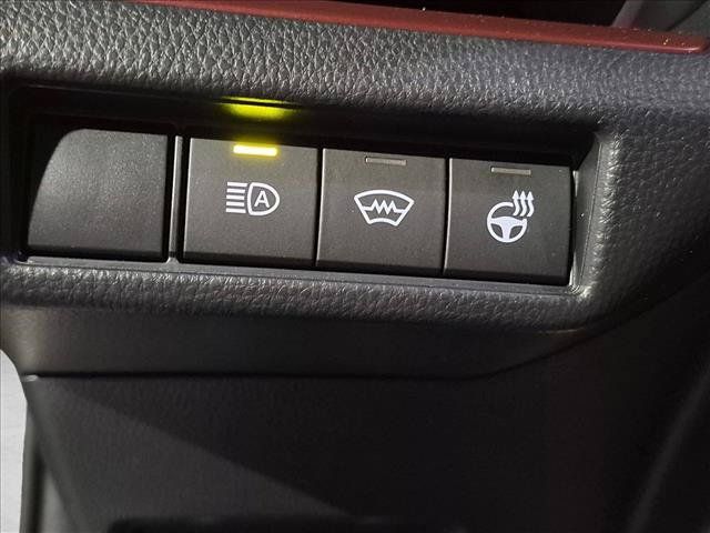 Used 2026 Toyota Prius Plug-In Hybrid FWD image 5