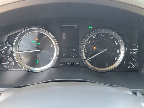 Used 2017 Lexus LX 570 4WD image 10