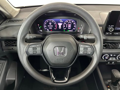 Used 2025 Honda Accord LX image 9