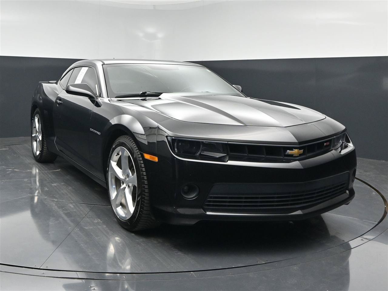 Used 2015 Chevrolet Camaro LT w/ RS Package RWD image 1