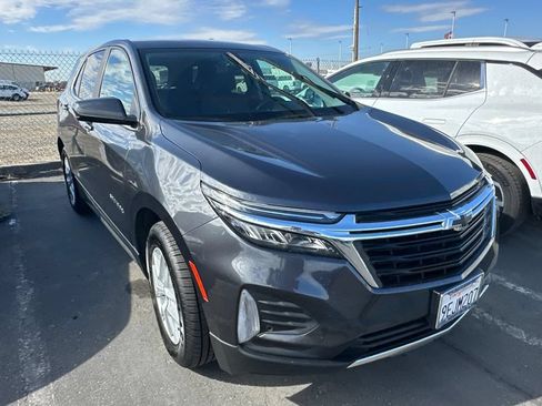 Used 2023 Chevrolet Equinox LT FWD image 2
