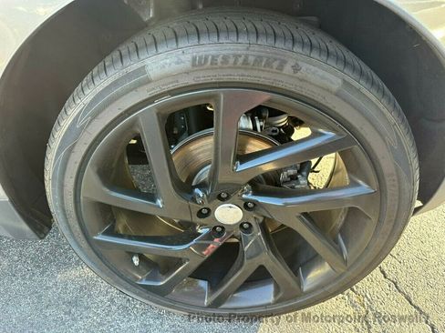 Used 2019 Land Rover Range Rover Velar S image 20