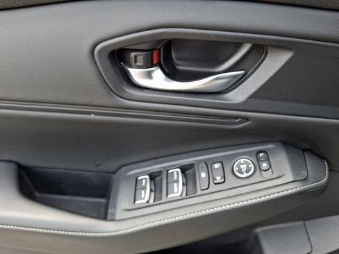 Used 2023 Honda Accord Sport image 12