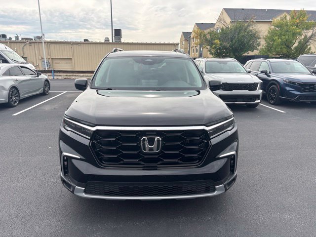 Used 2023 Honda Pilot Touring image 15