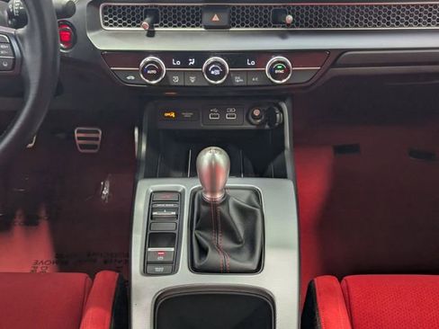 Used 2023 Honda Civic Type R image 12