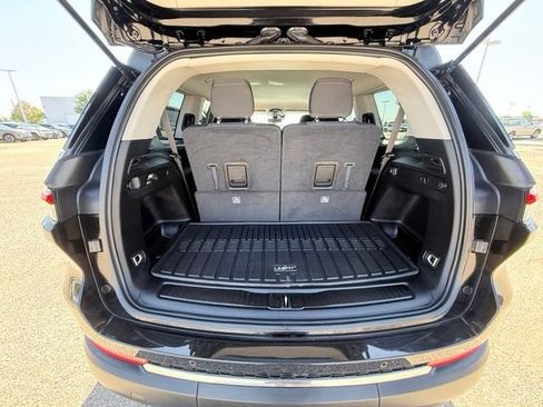 Used 2023 Jeep Grand Cherokee L Laredo RWD image 20