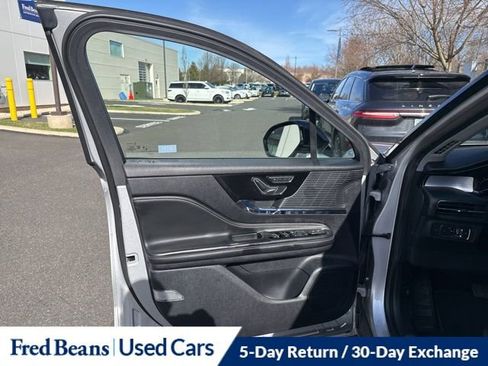 Used 2020 Lincoln Corsair AWD w/ Equipment Group 101A image 9