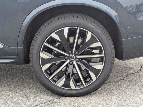 New 2026 Volvo XC90 B6 Plus w/ Protection Package Premier image 6