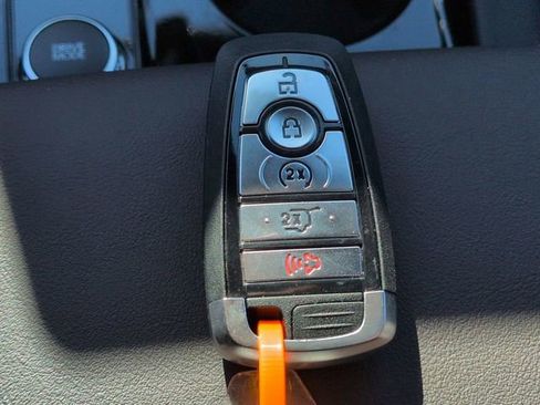 New 2026 Ford Explorer Platinum image 34