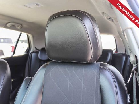Used 2022 Chevrolet Trax LT w/ Driver Confidence Package AWD/4WD image 15