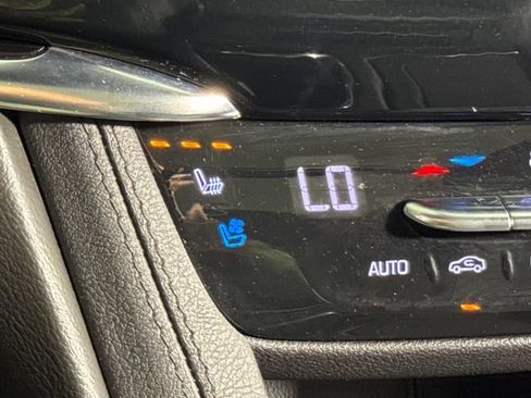 Used 2020 Cadillac XT6 Sport AWD/4WD image 38