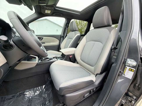 Used 2026 Subaru Forester Premium AWD/4WD image 13