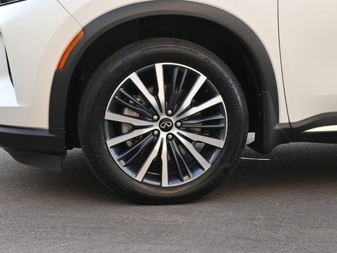 Certified 2024 INFINITI QX60 Sensory AWD/4WD image 25