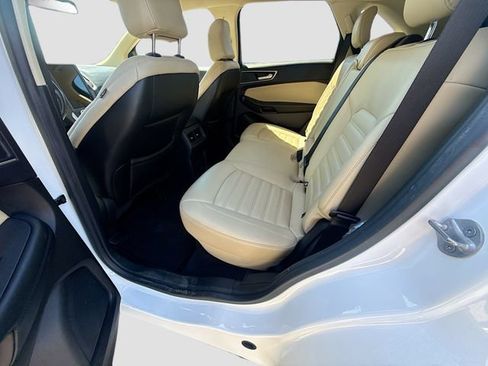 Used 2021 Ford Edge SEL AWD/4WD image 25