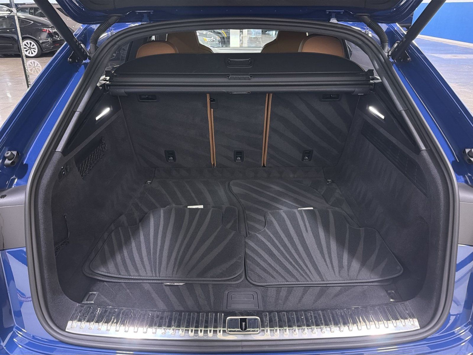 Used 2025 Audi RS Q8 performance AWD/4WD image 29