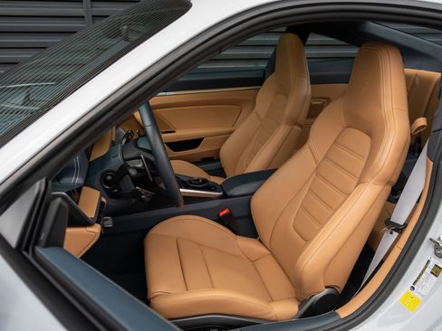 Certified 2025 Porsche 911 Turbo S image 5