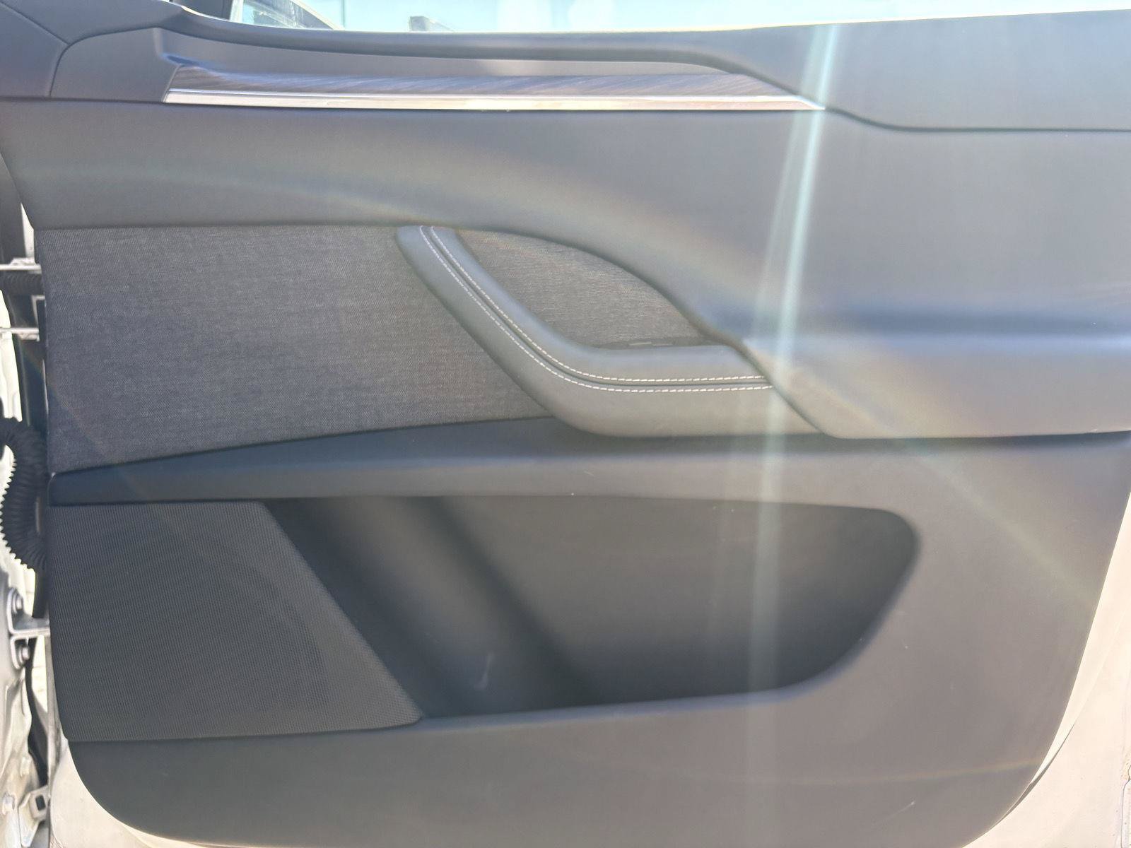 Used 2022 Tesla Model X AWD/4WD image 21