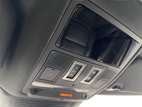 Used 2024 Jaguar F-PACE R-Dynamic S image 70