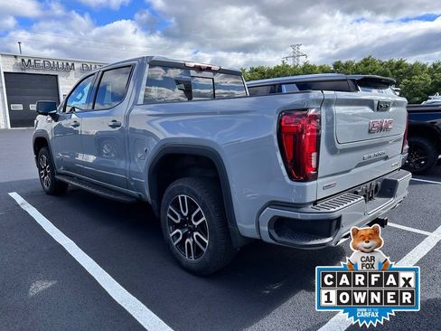 Used 2024 GMC Sierra 1500 AT4 w/ Technology Package AWD/4WD image 3