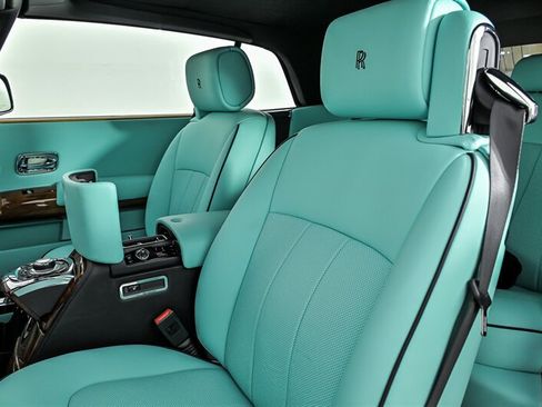 Used 2013 Rolls-Royce Phantom Drophead Coupe RWD image 21