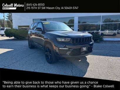 Used 2024 Jeep Grand Cherokee Limited w/ Black Appearance Package