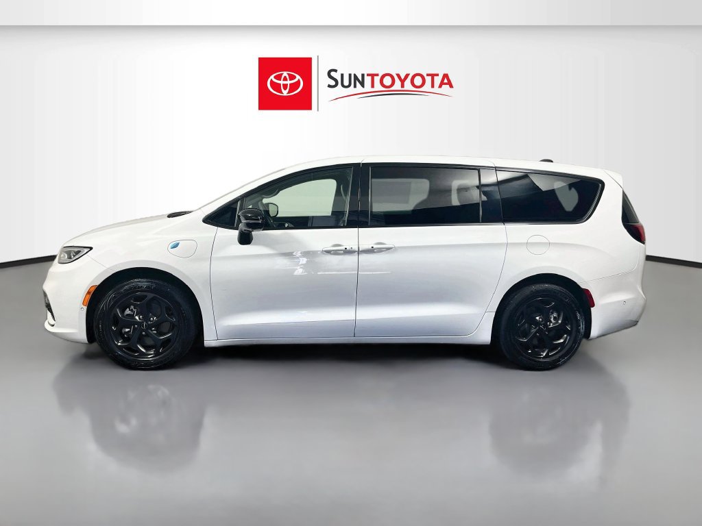 Used 2024 Chrysler Pacifica Limited FWD image 6