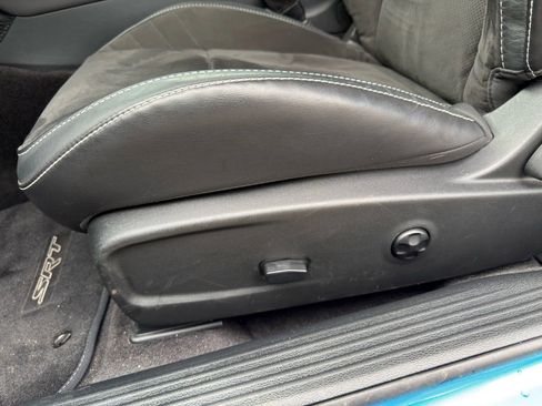 Used 2015 Dodge Challenger SRT Hellcat image 26