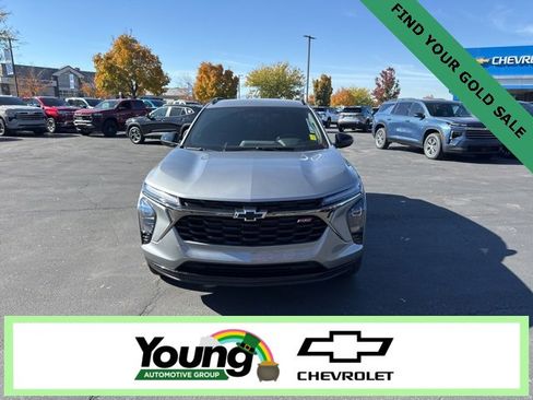 New 2026 Chevrolet Trax RS w/ Driver Confidence Package image 2