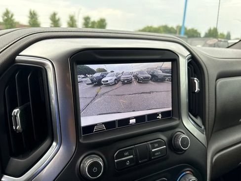 Used 2020 Chevrolet Silverado 1500 LT Trail Boss AWD/4WD image 36