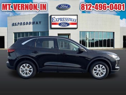 Used 2023 Ford Escape Active w/ Tech Pack #1 AWD/4WD image 6