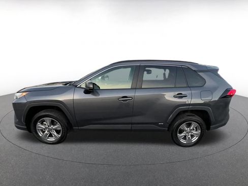 Used 2025 Toyota RAV4 LE image 9