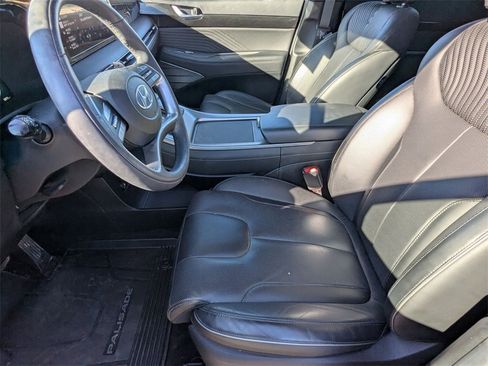 Used 2024 Hyundai Palisade Calligraphy image 16