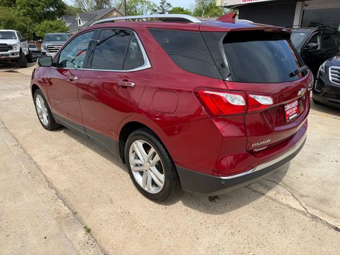 Used 2018 Chevrolet Equinox Premier AWD/4WD image 3