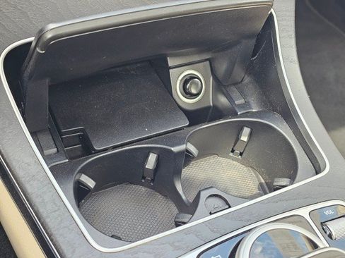 Used 2016 Mercedes-Benz C 300 Sedan image 38
