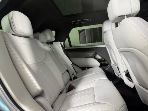 Used 2025 Land Rover Range Rover Sport SE AWD/4WD image 29