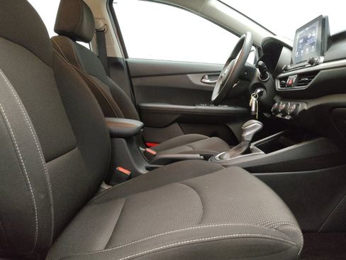 Used 2021 Kia Forte LXS FWD image 21