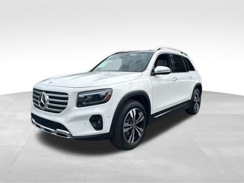 New 2026 Mercedes-Benz GLB 250 4MATIC image 1