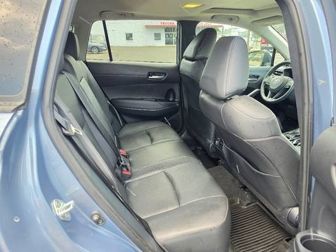 Used 2023 Toyota Corolla Cross XLE w/ Convenience Package AWD/4WD image 14