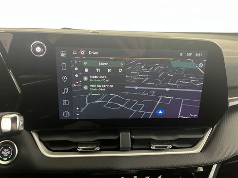 Used 2025 Chevrolet Equinox LT w/ Convenience Package II image 69