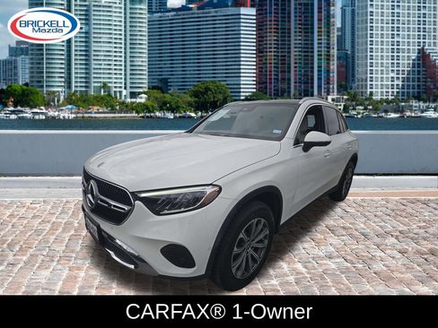 Used 2023 Mercedes-Benz GLC 300 image 1