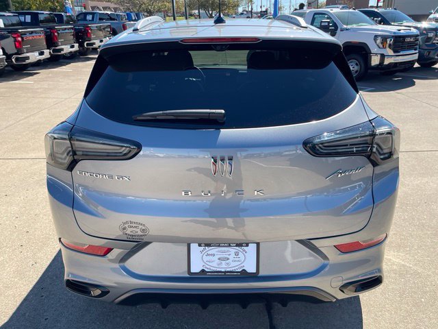 Used 2024 Buick Encore GX Avenir w/ Avenir Technology Package FWD image 6