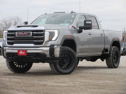 New 2026 GMC Sierra 2500 SLE w/ SLE Value Package; image 9