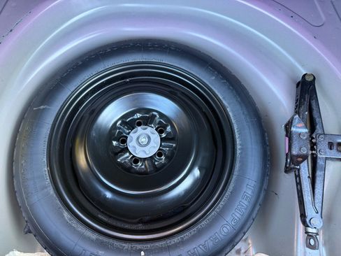 Used 2010 Toyota Corolla S image 30