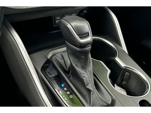 Certified 2022 Toyota Highlander XLE image 25