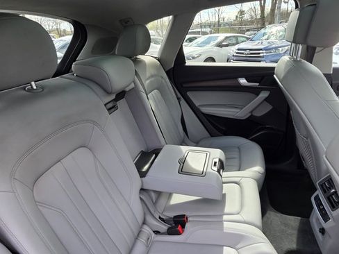 Used 2021 Audi Q5 2.0T Premium Plus w/ Premium Plus Package AWD/4WD image 32