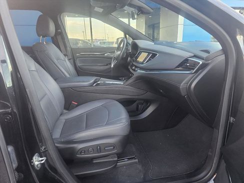 Used 2024 Buick Enclave Premium image 10