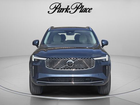 New 2026 Volvo XC90 B6 Ultra w/ Protection Package image 9