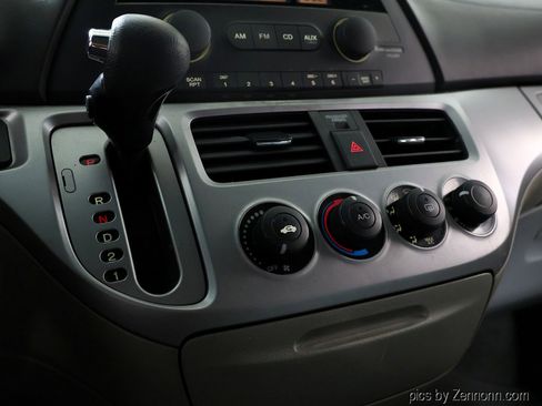Used 2008 Honda Odyssey LX image 18