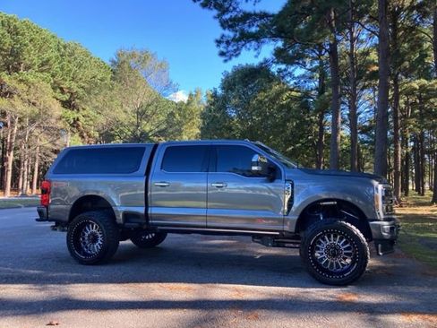 Used 2024 Ford F350 Limited w/ FX4 Off-Road Package image 2