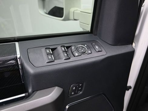 Used 2022 Ford F250 Platinum AWD/4WD image 11